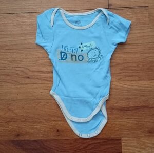 3/$10 🌟 Baby Kids 12M Month Little Journey Blue Little Dino Love Me! Onesie